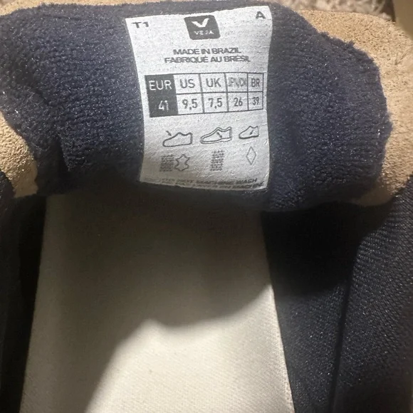 Veja Taupe and Black Running Style Sneakers never worn - Picture 6 of 6